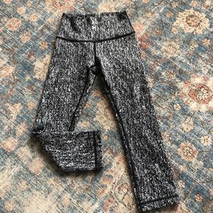 Lululemon Wunder Under Leggings, Size 2